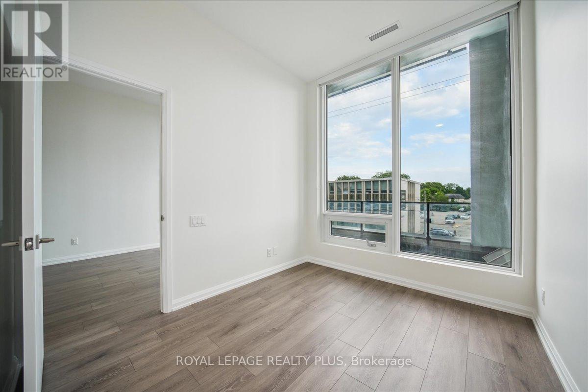 211 - 4208 Dundas Street W, Toronto (Edenbridge-Humber Valley), Ontario  M8X 0B1 - Photo 33 - W12216149