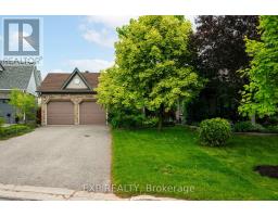 11 PALACE COURT, Orangeville, Ontario