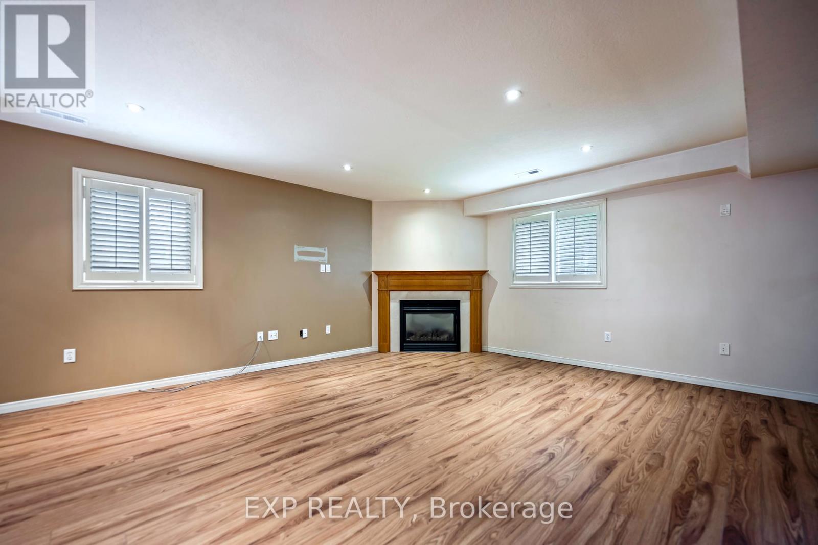 11 Palace Court, Orangeville, Ontario  L9W 5E6 - Photo 19 - W12216201