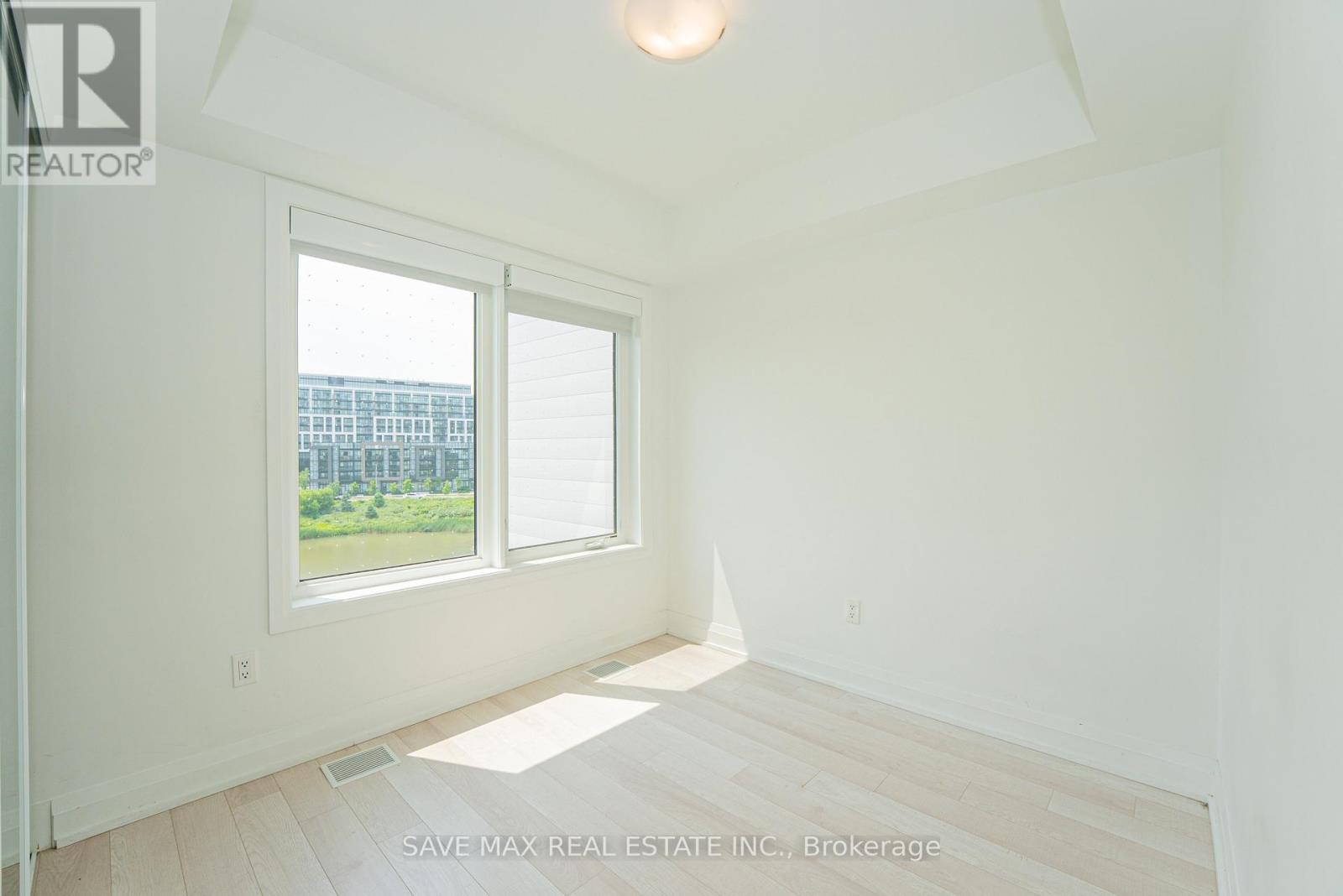 215 - 155 Downsview Park Boulevard, Toronto, Ontario  M3K 0E3 - Photo 18 - W12216415