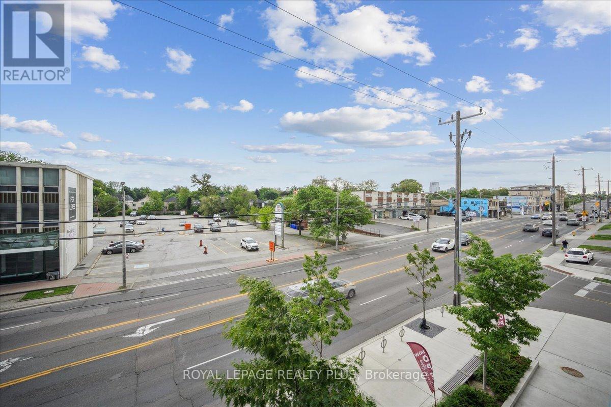 211 - 4208 Dundas Street W, Toronto (Edenbridge-Humber Valley), Ontario  M8X 0B1 - Photo 41 - W12216149