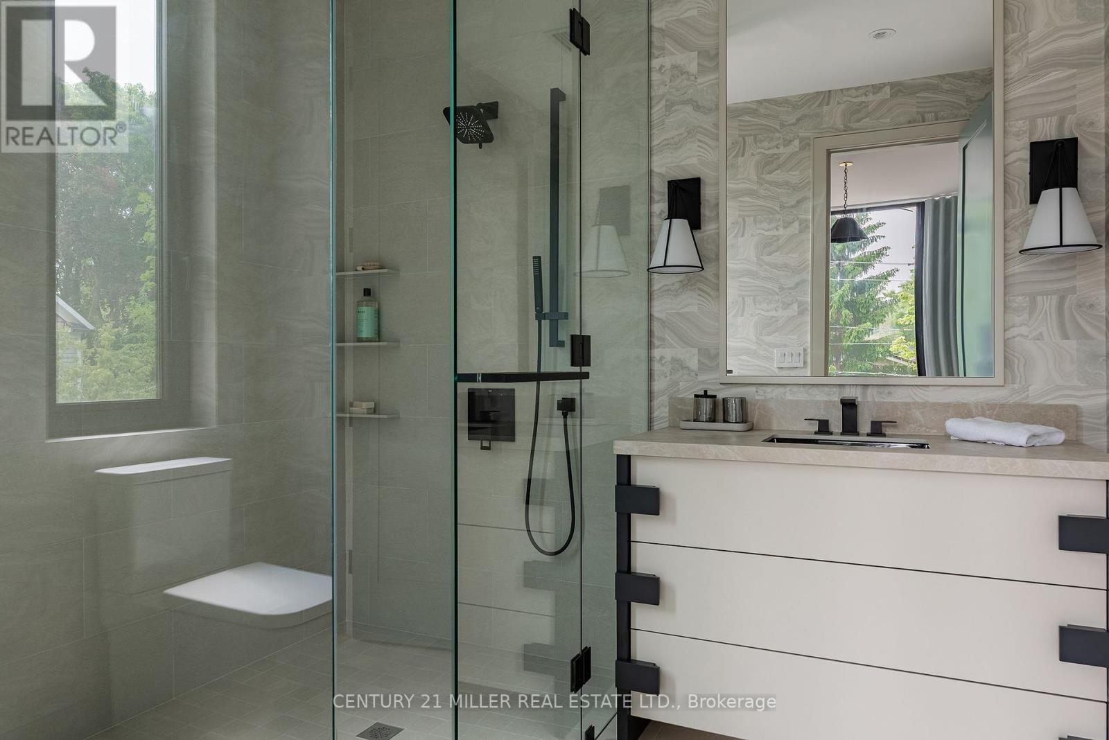 392 Maple Grove Drive, Oakville, Ontario  L6J 4V7 - Photo 34 - W12216169