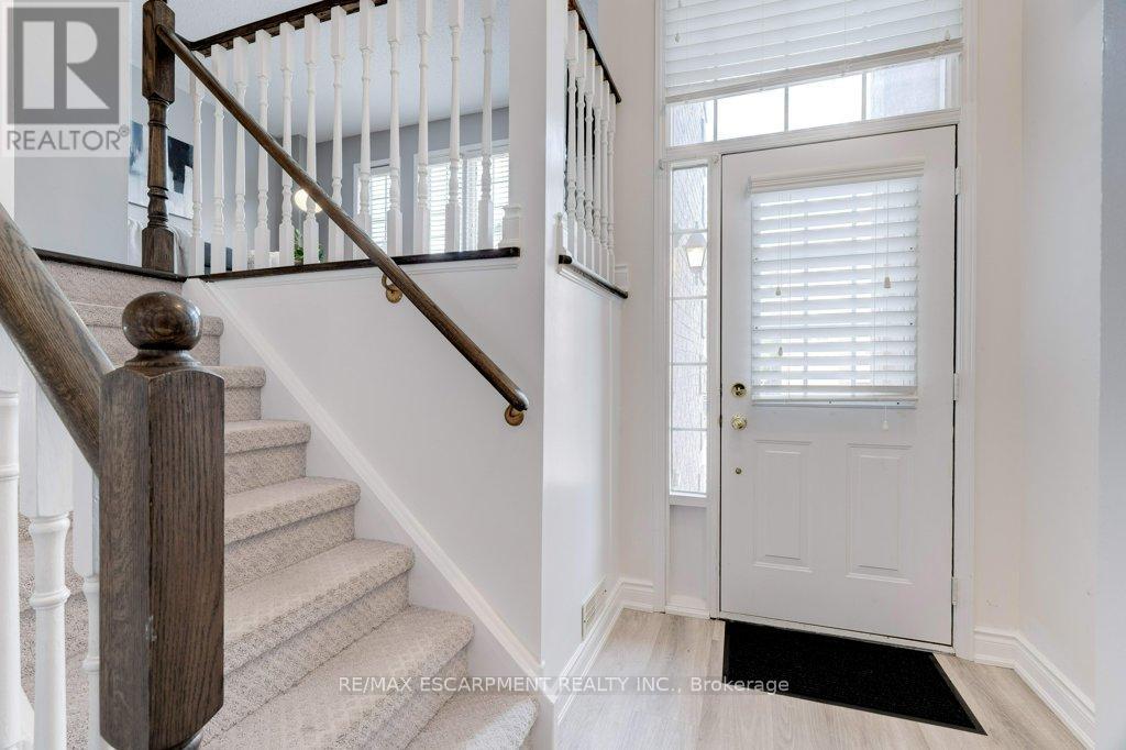 40 - 5090 Fairview Street, Burlington (Appleby), Ontario  L7L 7H5 - Photo 3 - W12216462