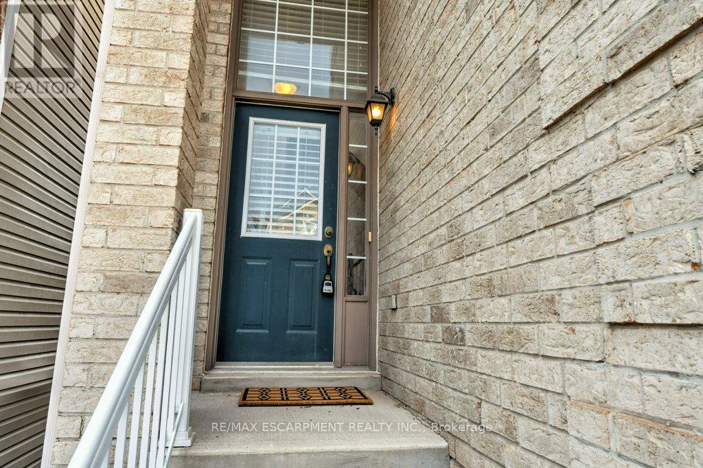 40 - 5090 Fairview Street, Burlington (Appleby), Ontario  L7L 7H5 - Photo 2 - W12216462
