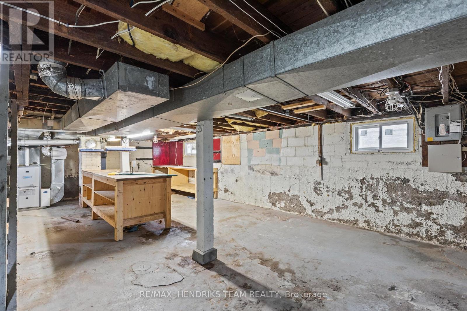 7 & 9 Edmund Street, St. Catharines, Ontario  L2R 2E9 - Photo 44 - X12216002