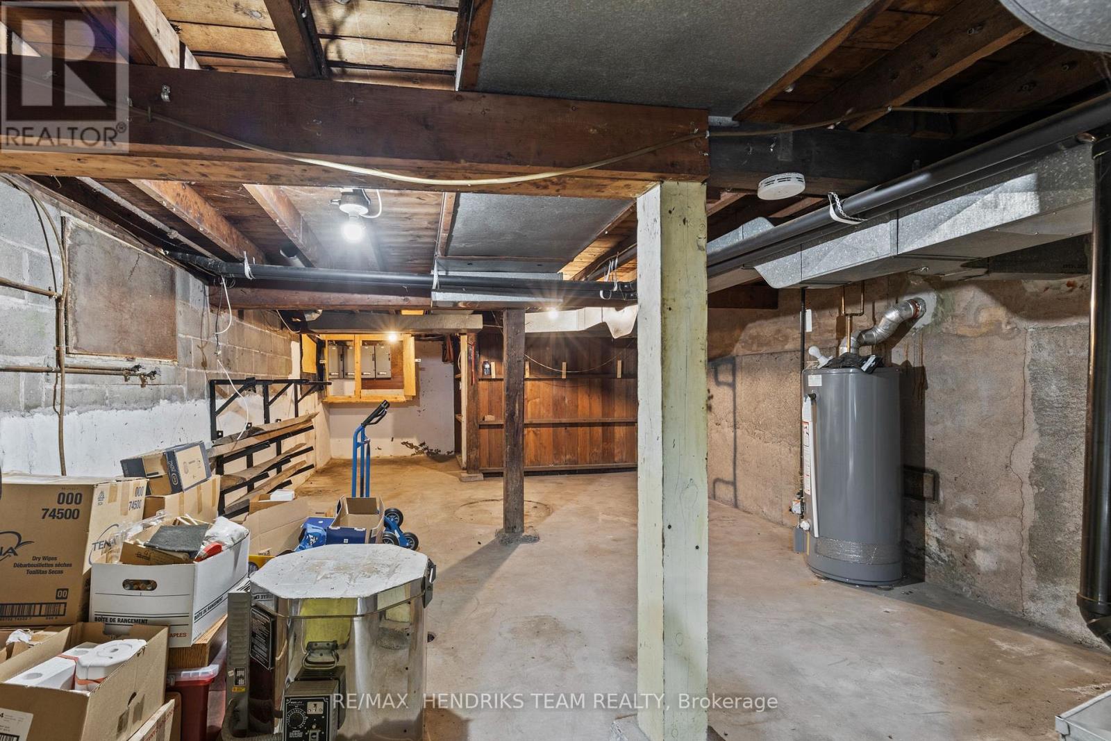 7 & 9 Edmund Street, St. Catharines, Ontario  L2R 2E9 - Photo 30 - X12216002