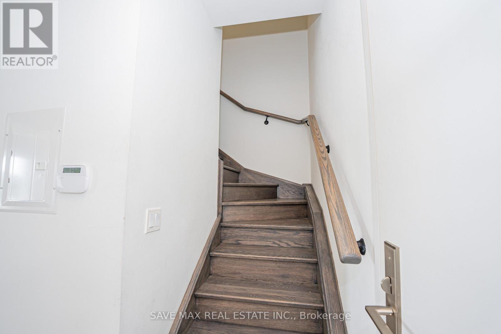 215 - 155 Downsview Park Boulevard, Toronto, Ontario  M3K 0E3 - Photo 13 - W12216415