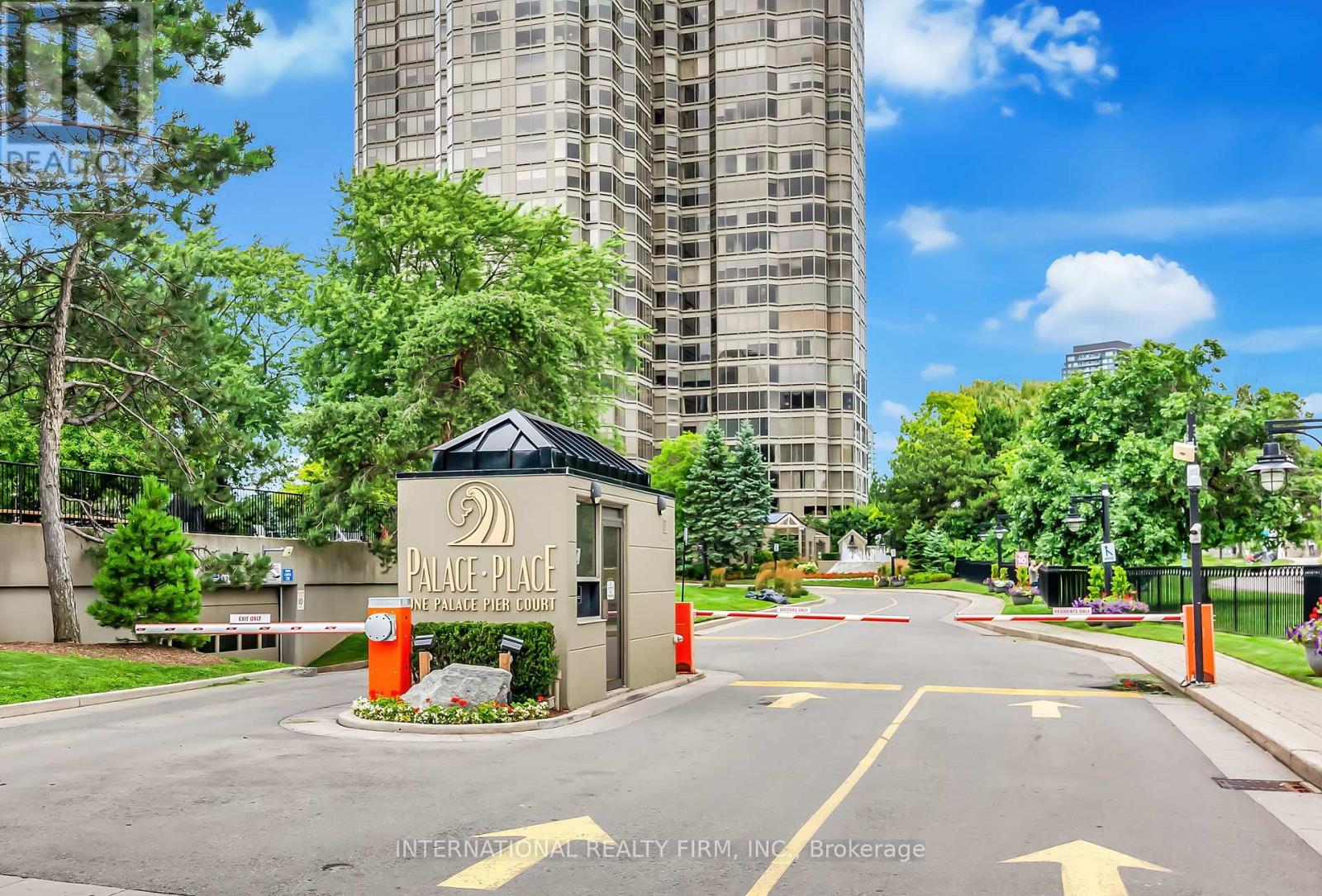 2807 - 1 Palace Pier Court, Toronto (Mimico), Ontario  M8V 3W9 - Photo 32 - W12216425