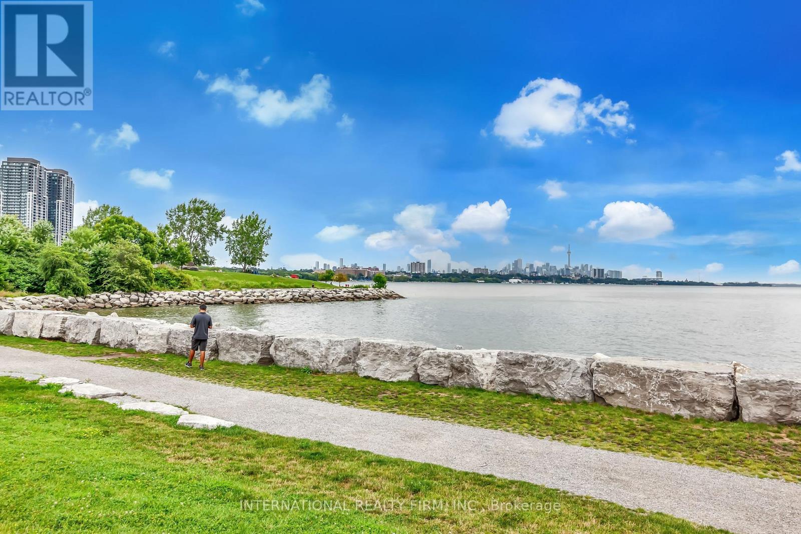 2807 - 1 Palace Pier Court, Toronto (Mimico), Ontario  M8V 3W9 - Photo 38 - W12216425