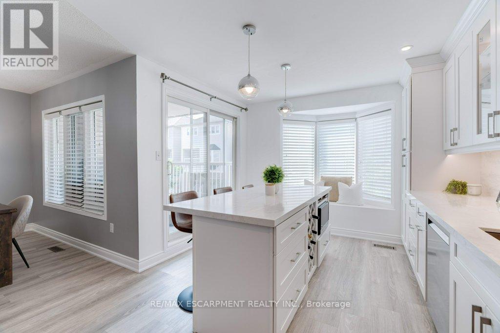 40 - 5090 Fairview Street, Burlington (Appleby), Ontario  L7L 7H5 - Photo 16 - W12216462