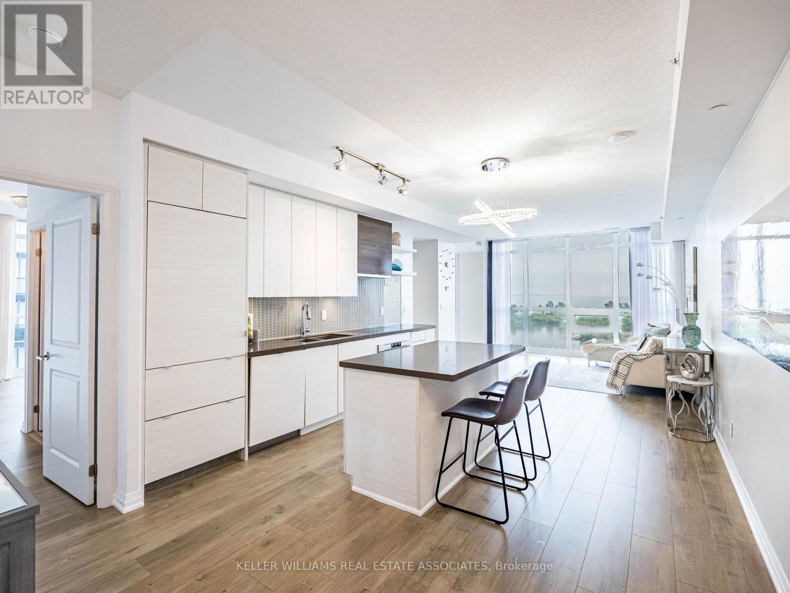 1003 - 59 Annie Craig Drive, Toronto (Mimico), Ontario  M8V 0C4 - Photo 6 - W12216520
