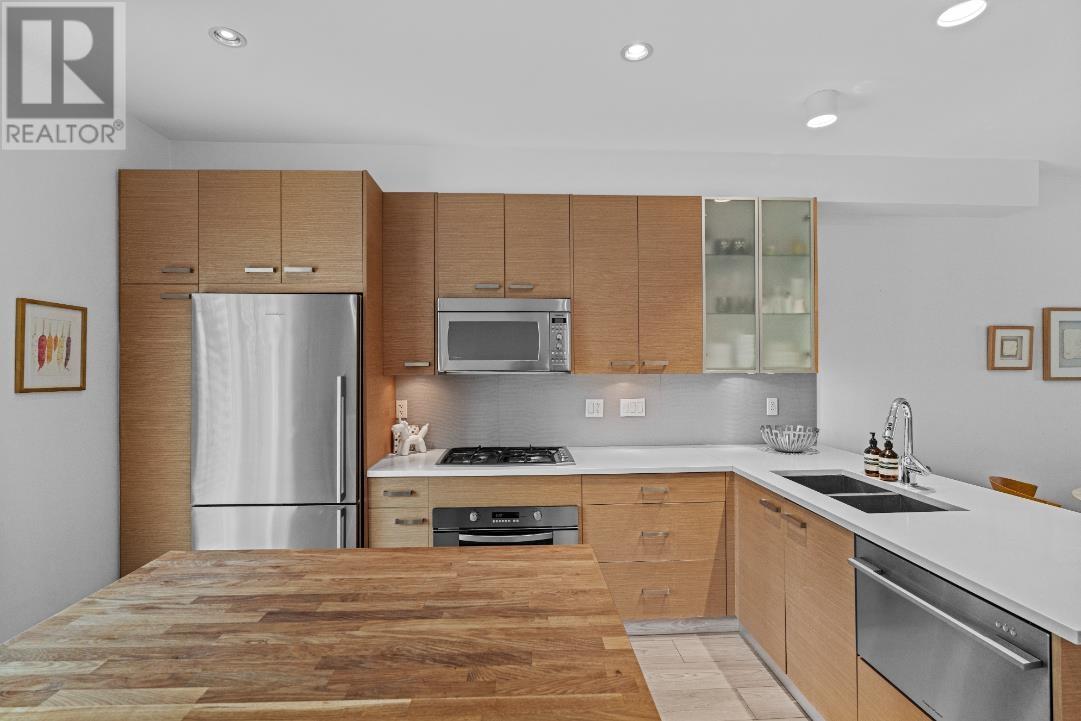 954 W 15th Avenue, Vancouver, British Columbia  V5Z 1R9 - Photo 9 - R3014329