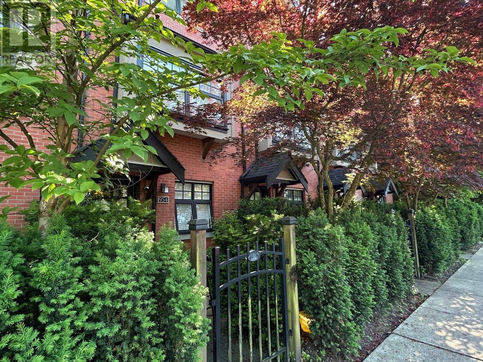 954 W 15th Avenue, Vancouver, British Columbia  V5Z 1R9 - Photo 1 - R3014329