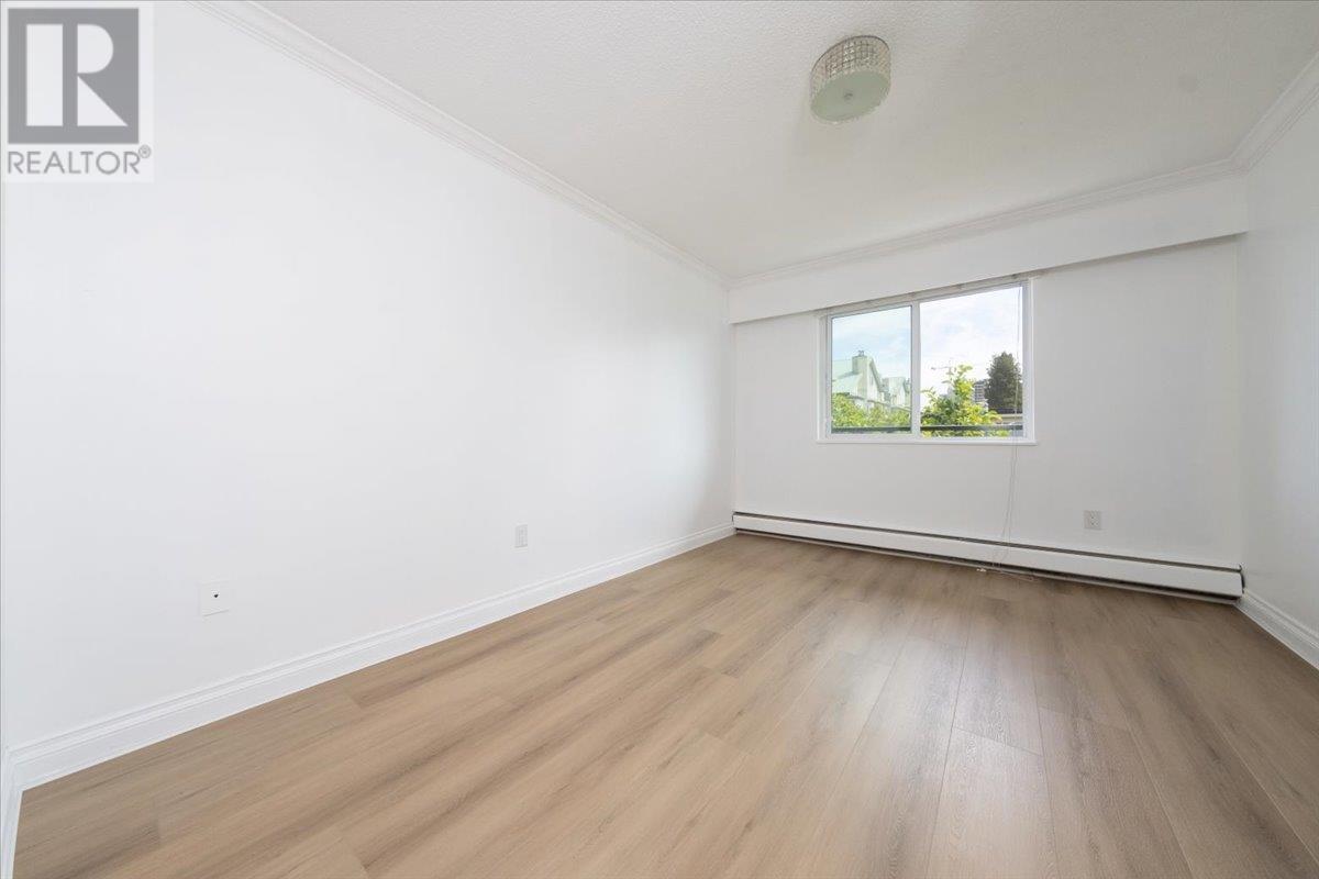201 134 W 20th Street, North Vancouver, British Columbia  V7M 1Y4 - Photo 12 - R3014815