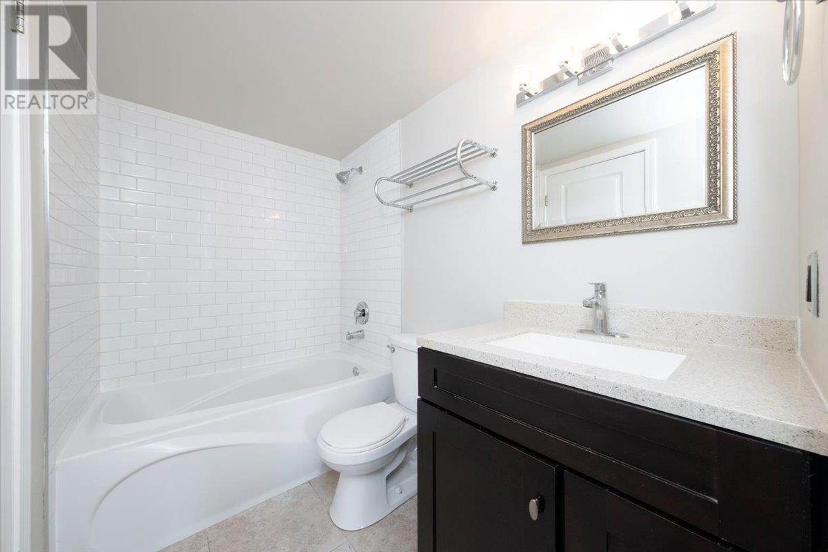201 134 W 20th Street, North Vancouver, British Columbia  V7M 1Y4 - Photo 14 - R3014815
