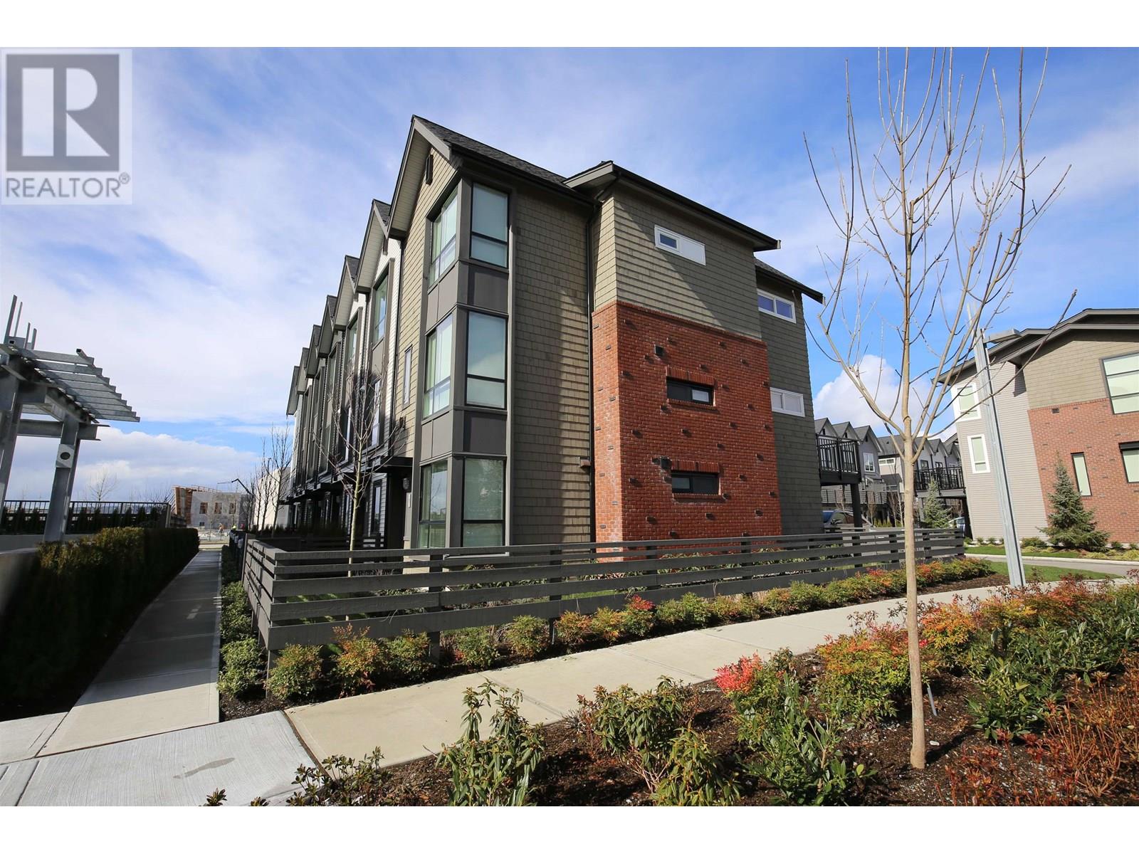 1 2371 RANGER LANE, Port Coquitlam, British Columbia