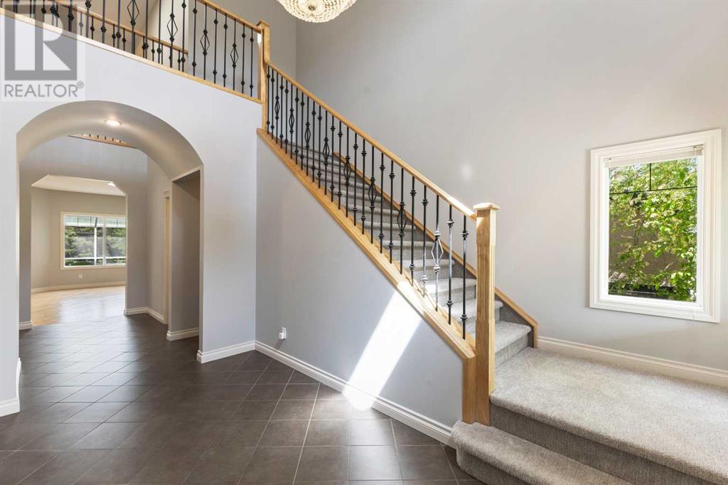 Property at 117 Valley Woods Place NW image 5