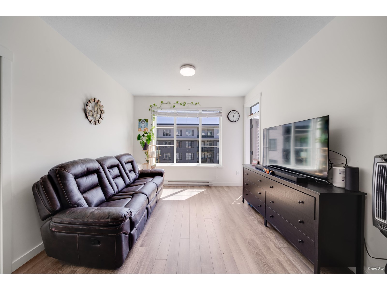 418 15825 85 AVENUE, Surrey, British Columbia