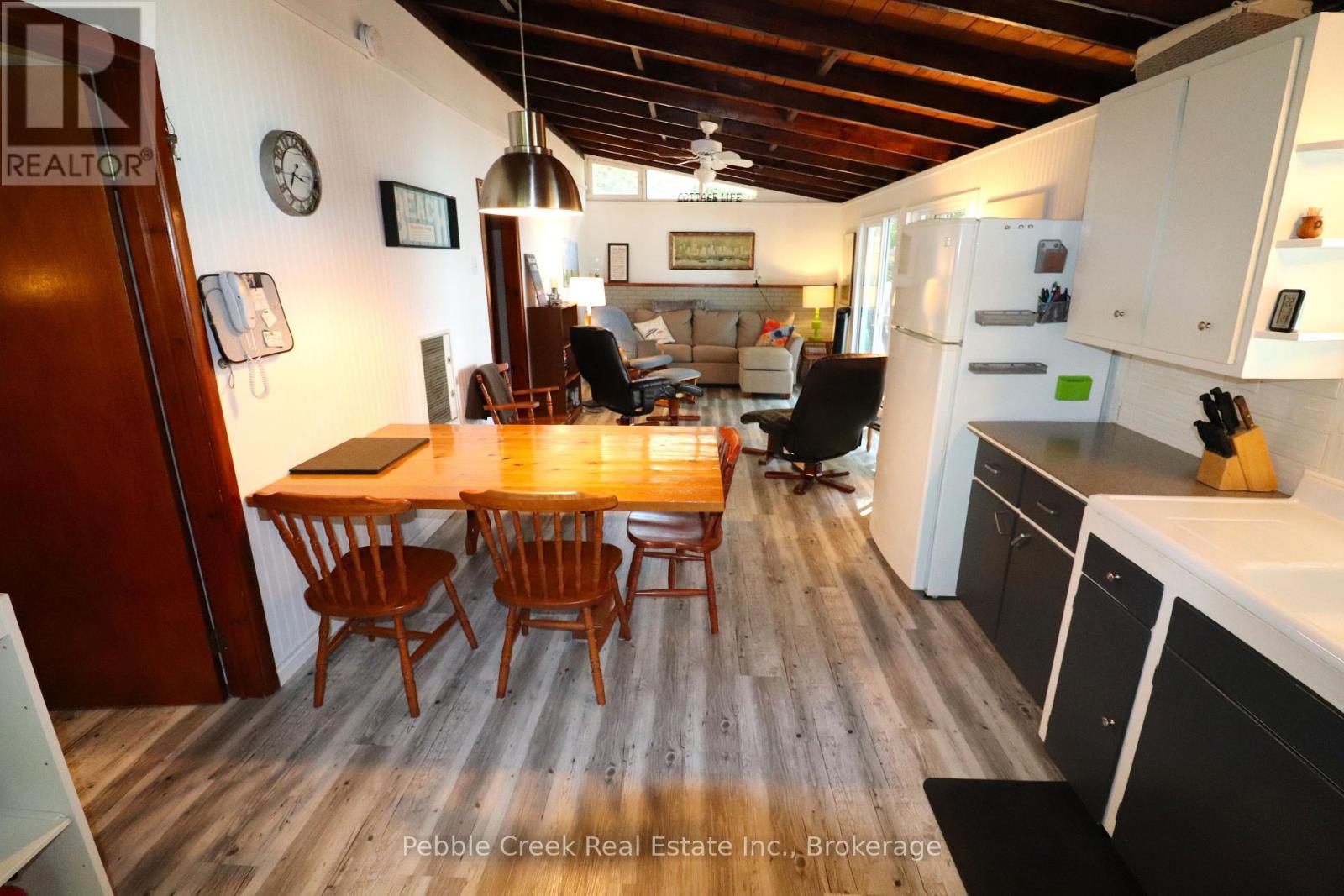 83815a Dickson Street, Ashfield-Colborne-Wawanosh, Ontario  N7A 3X9 - Photo 8 - X12070559