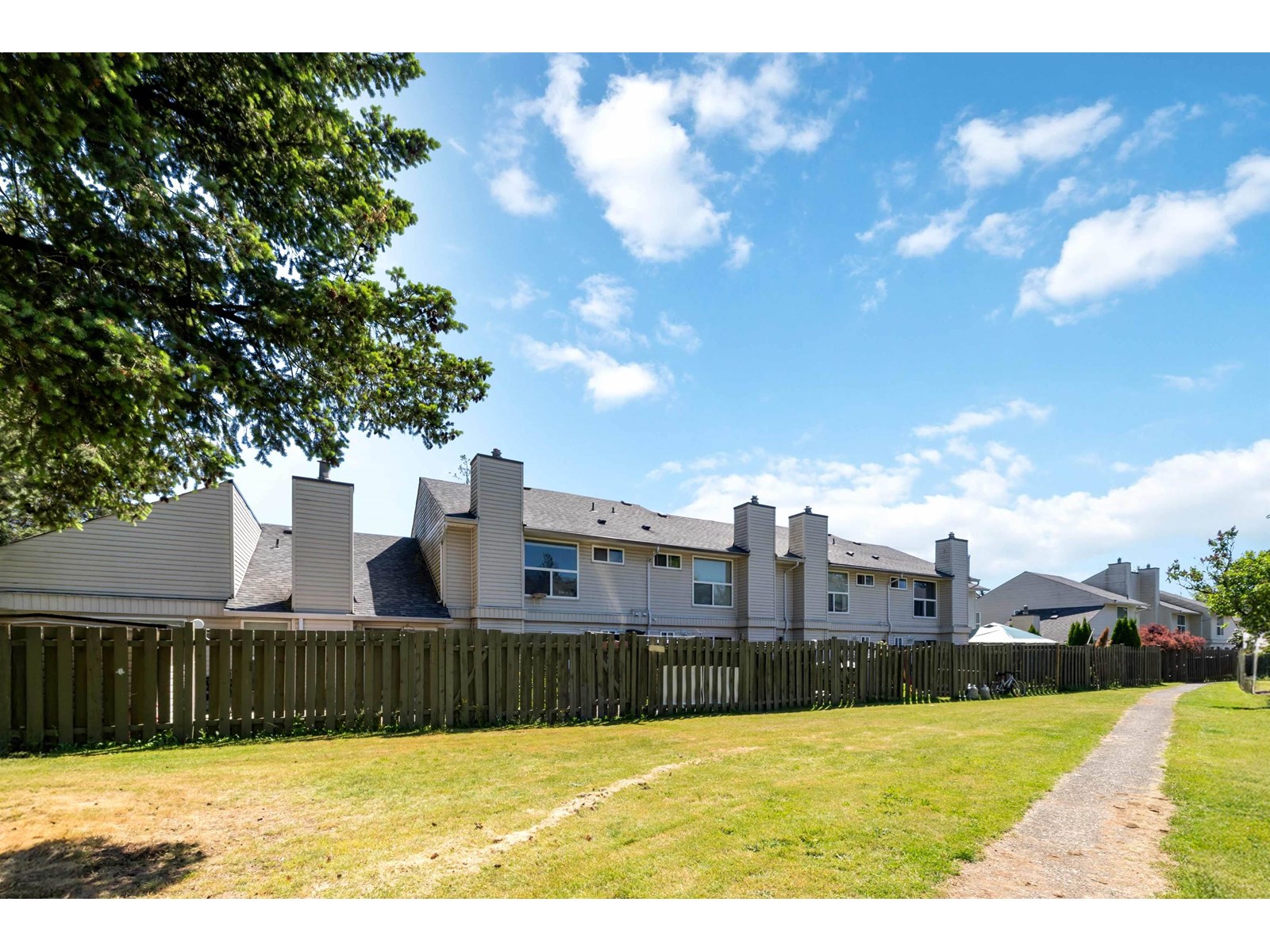182 32550 Maclure Road, Abbotsford, British Columbia  V2T 4N3 - Photo 2 - R3014944