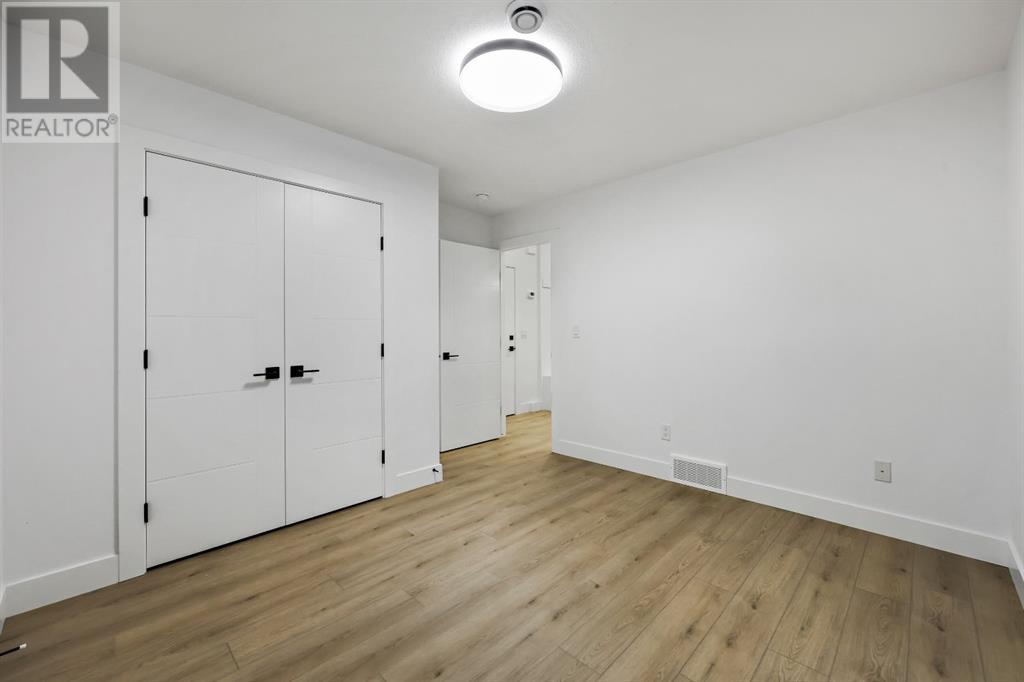 2405 52 Avenue Sw, Calgary, Alberta  T3E 1K5 - Photo 42 - A2229807
