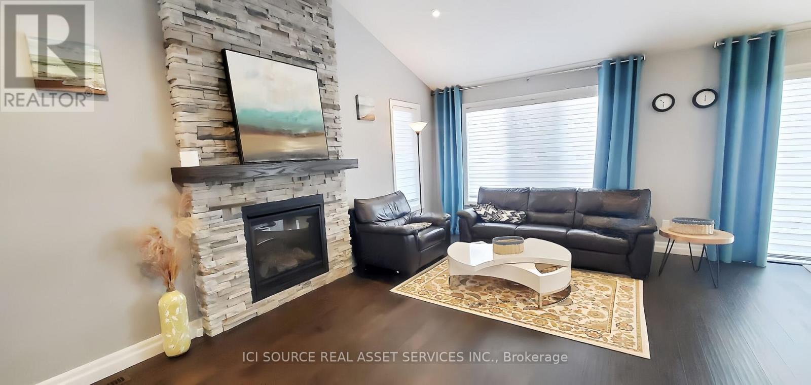 600 Hawthorne Place, Woodstock, Ontario  N4S 0E1 - Photo 4 - X12025099