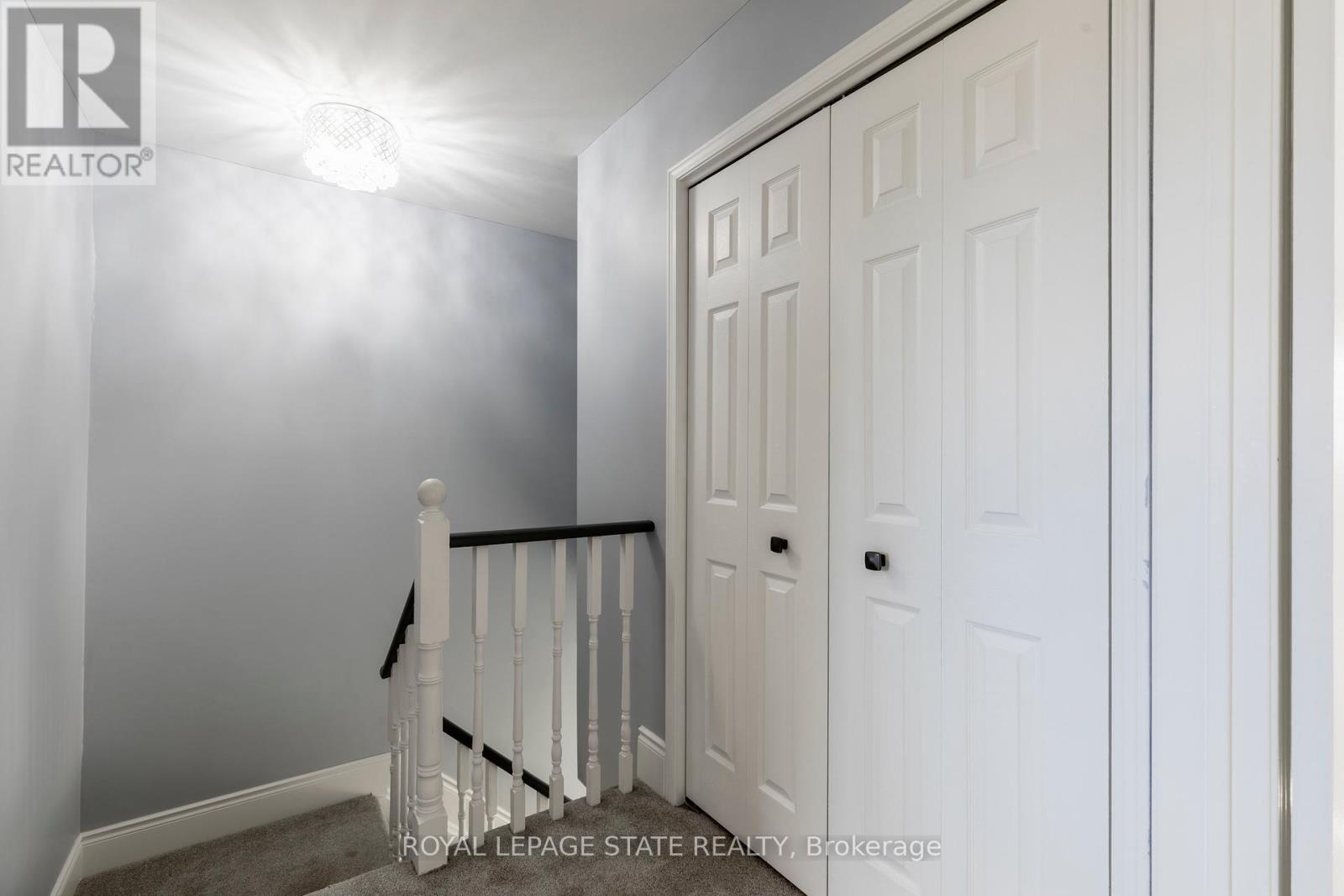 35 Banbury Drive, Hamilton, Ontario  L9K 1H8 - Photo 23 - X12032393