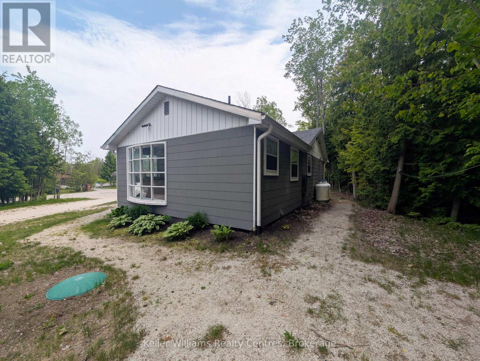 12 Pierce Street S, South Bruce Peninsula, Ontario  N0H 2T0 - Photo 42 - X12209302