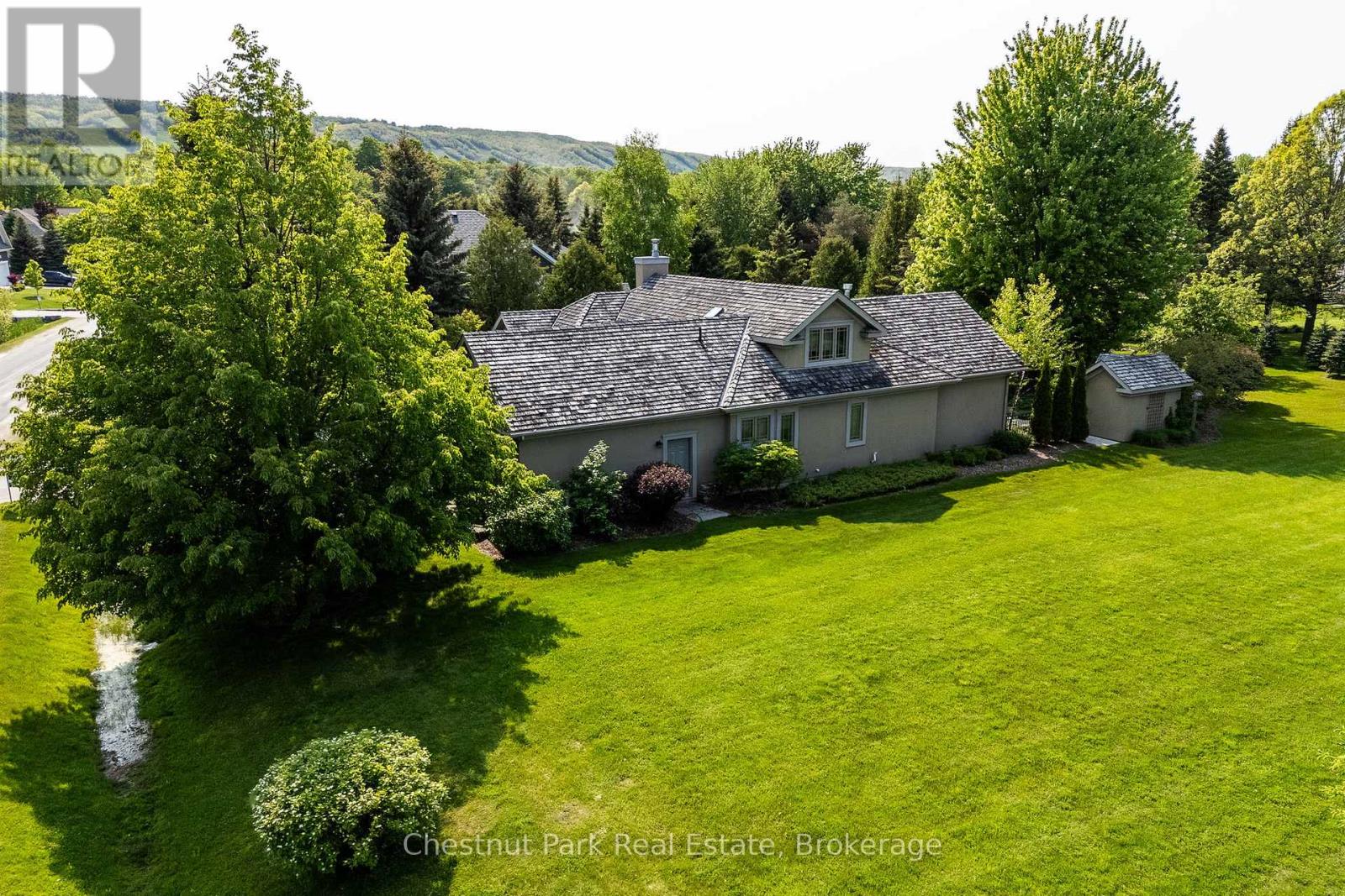 135 Augusta Crescent, Blue Mountains, Ontario  L9Y 0K7 - Photo 9 - X12209324
