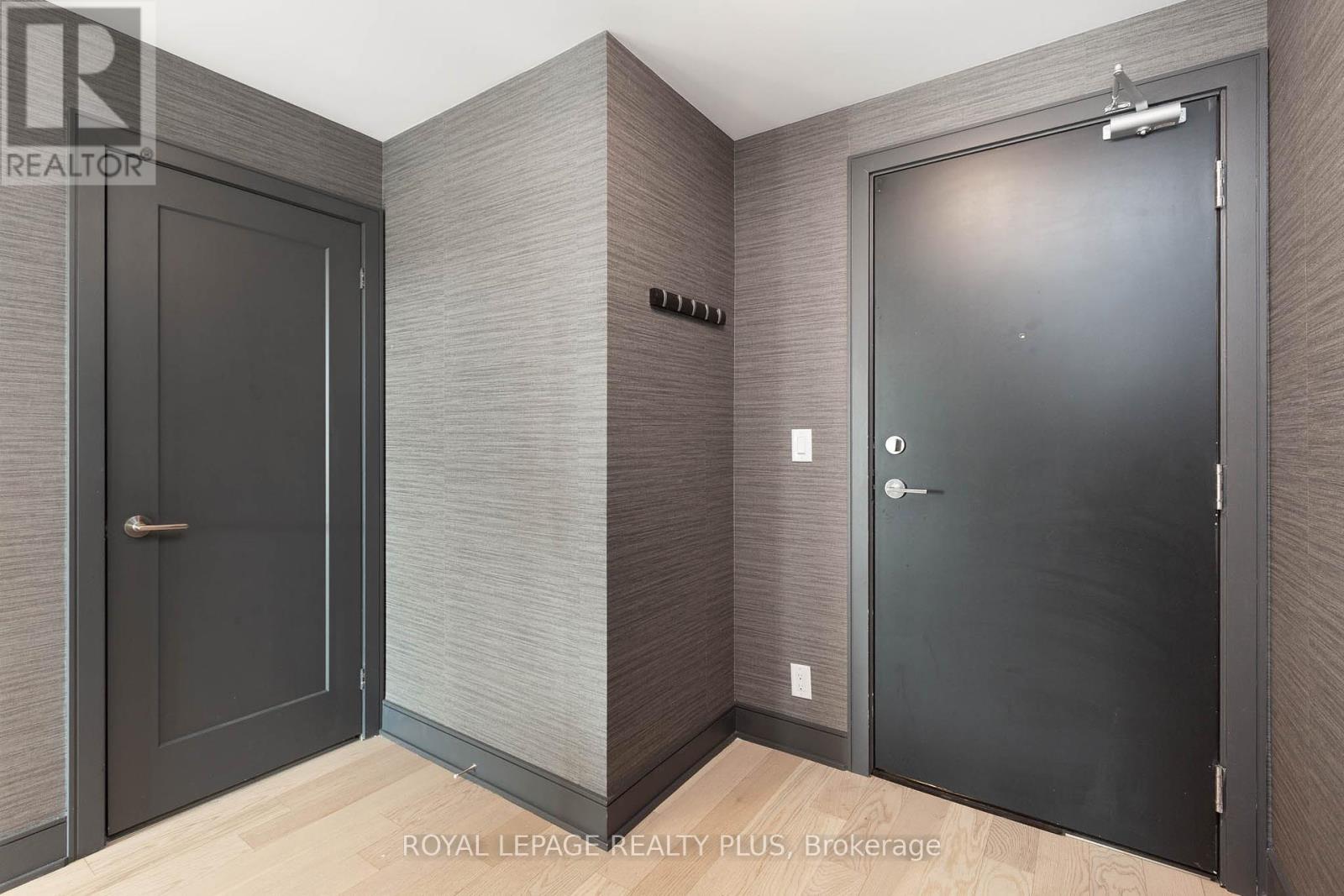 227 - 1575 Lakeshore Road, Mississauga, Ontario  L5J 0B1 - Photo 27 - W12216079