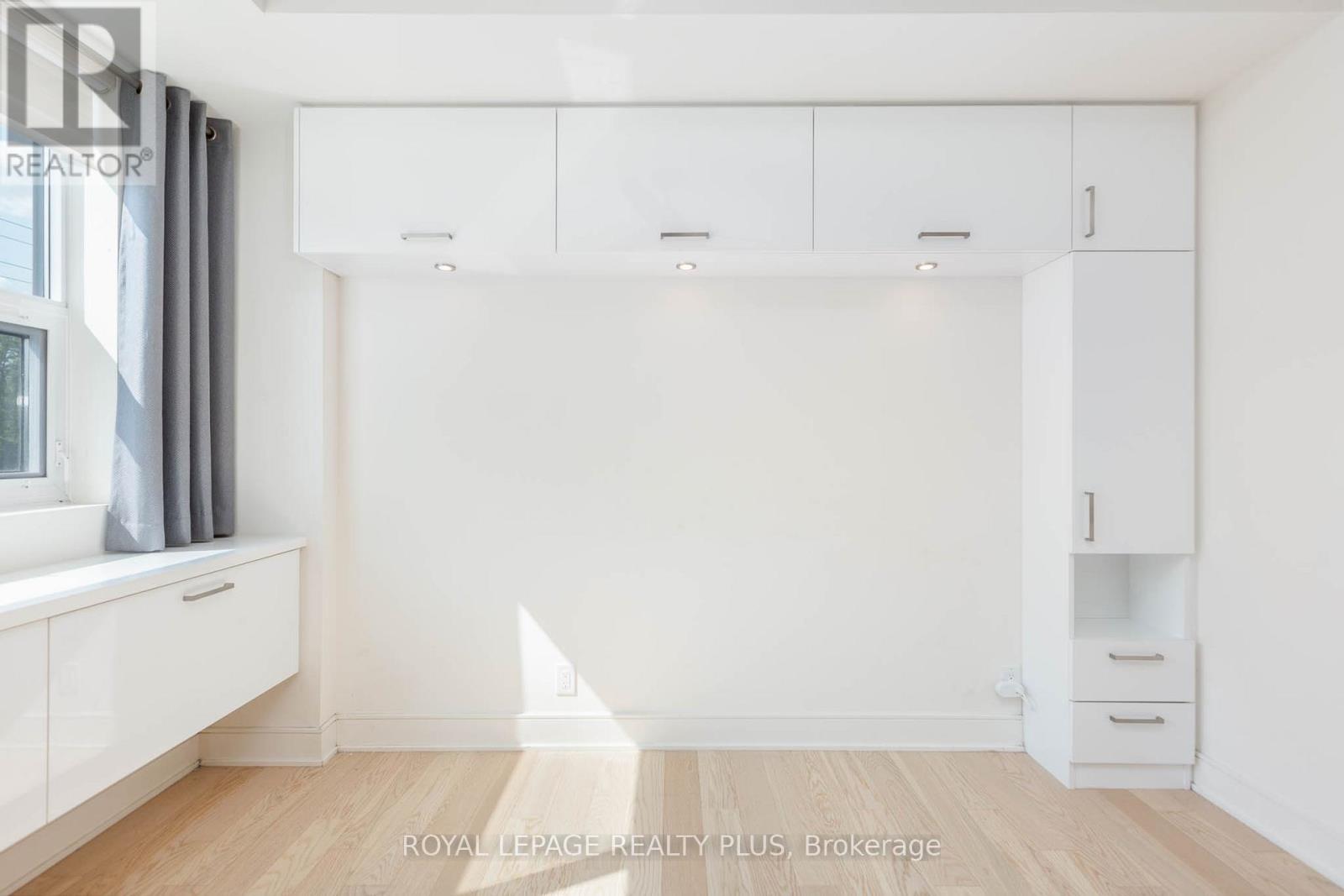 227 - 1575 Lakeshore Road, Mississauga, Ontario  L5J 0B1 - Photo 18 - W12216079
