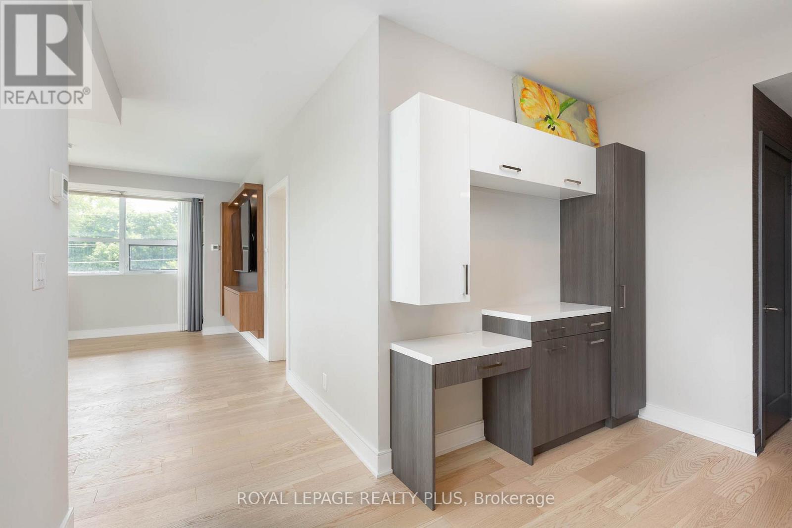 227 - 1575 Lakeshore Road, Mississauga, Ontario  L5J 0B1 - Photo 25 - W12216079