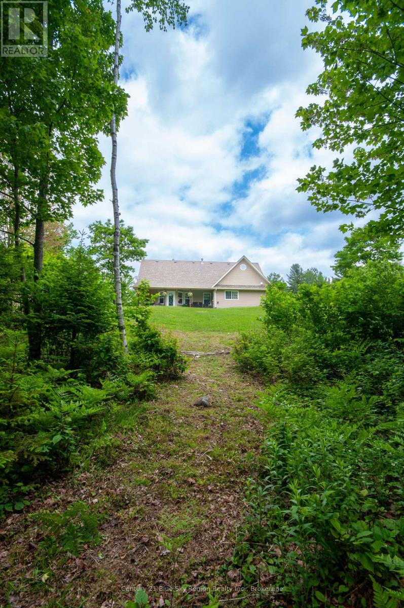 117 Pargeter Drive, East Ferris, Ontario  P0H 1B0 - Photo 37 - X12216737