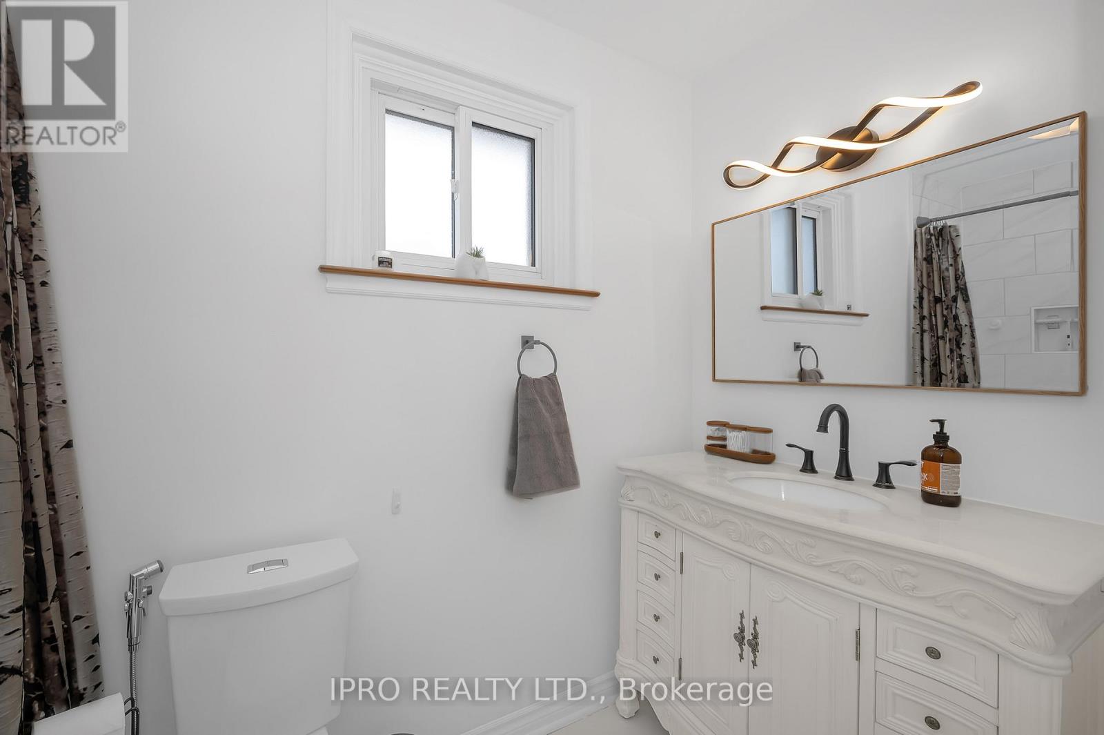 64 Hahn Avenue, Cambridge, Ontario  N3C 2X9 - Photo 16 - X12214874