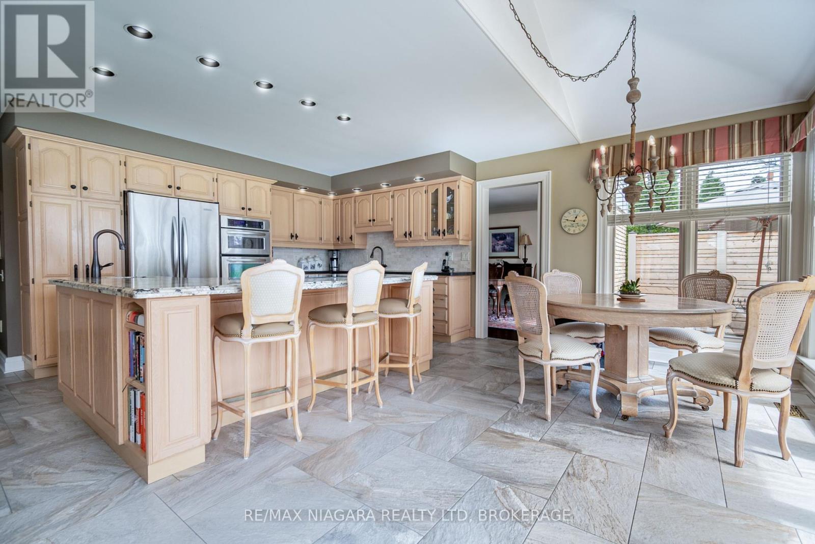 101 Port Master Drive, St. Catharines (Martindale Pond), Ontario  L2N 7H5 - Photo 8 - X12216636