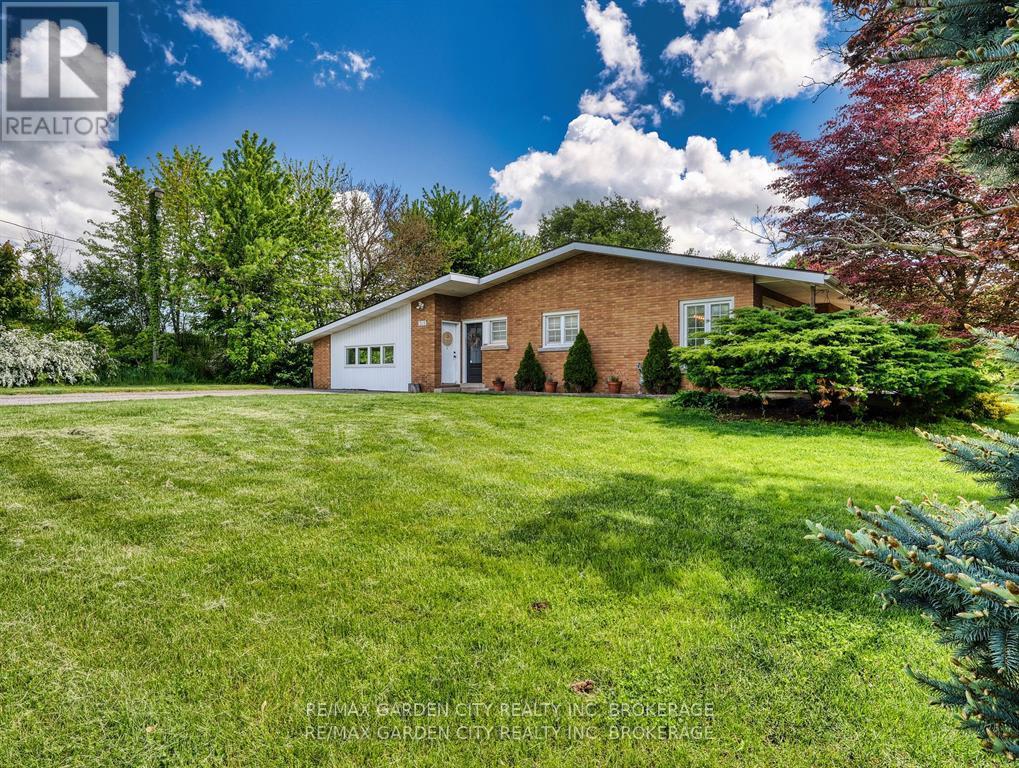 1519 EFFINGHAM STREET, Pelham, Ontario