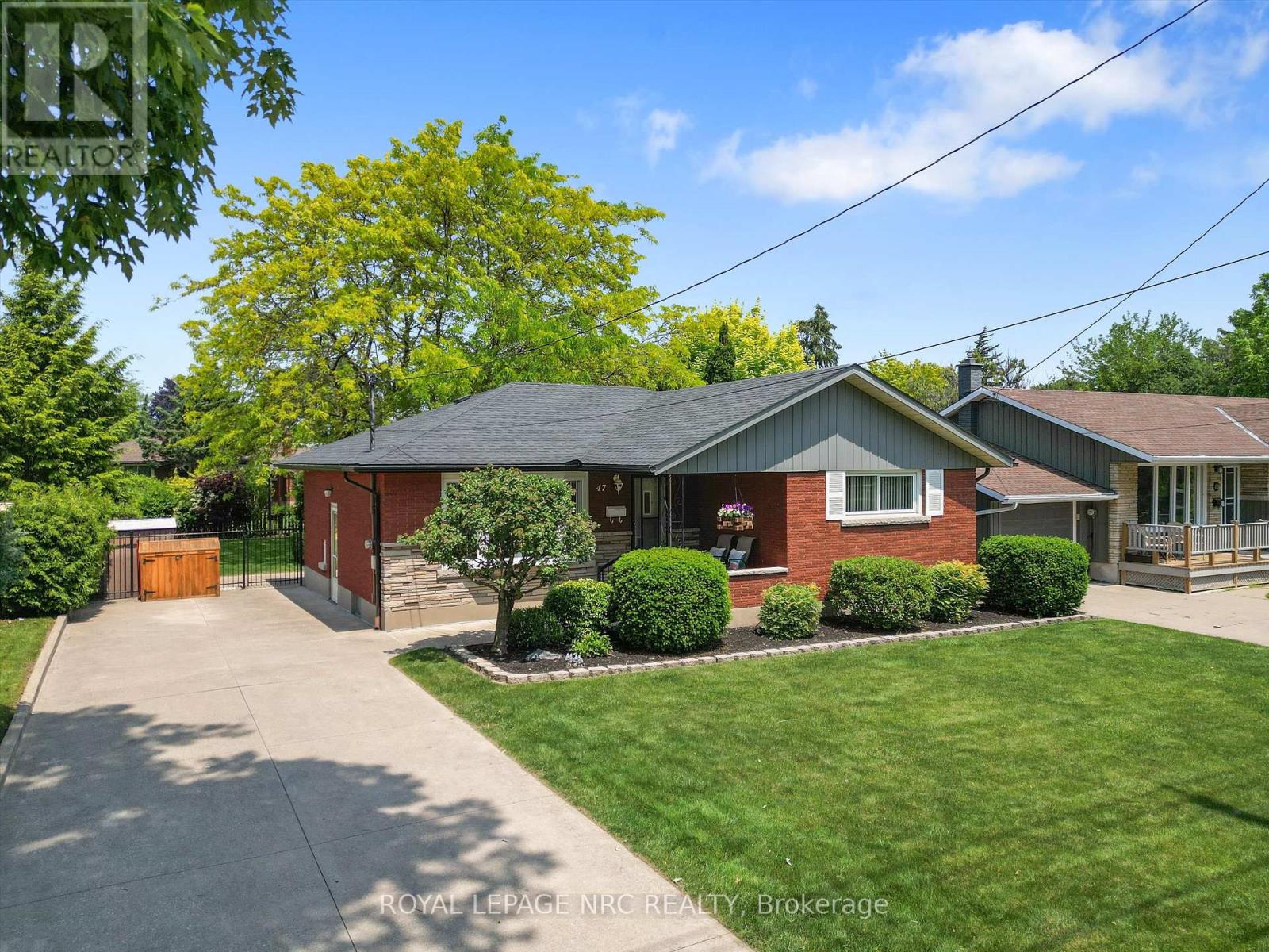 47 Parnell Road, St. Catharines (Vine/linwell), Ontario  L2N 2W5 - Photo 3 - X12216734