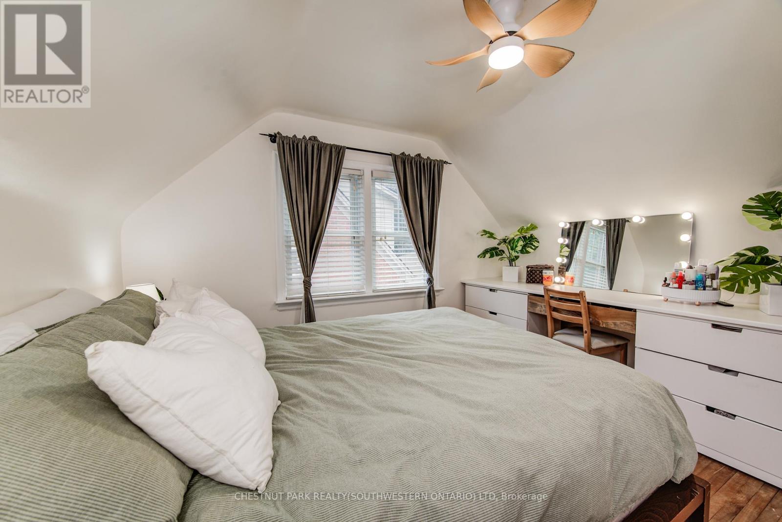 256 Mansion Street, Kitchener, Ontario  N2H 2K7 - Photo 27 - X12215952
