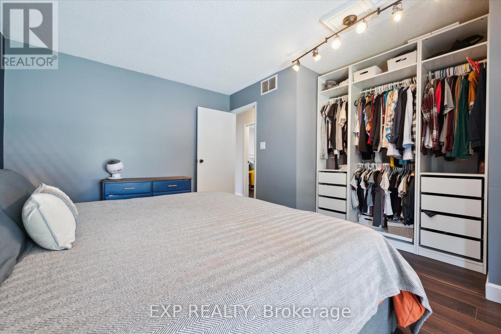 170 Natchez Road, Kitchener, Ontario  N2B 3L2 - Photo 20 - X12215865