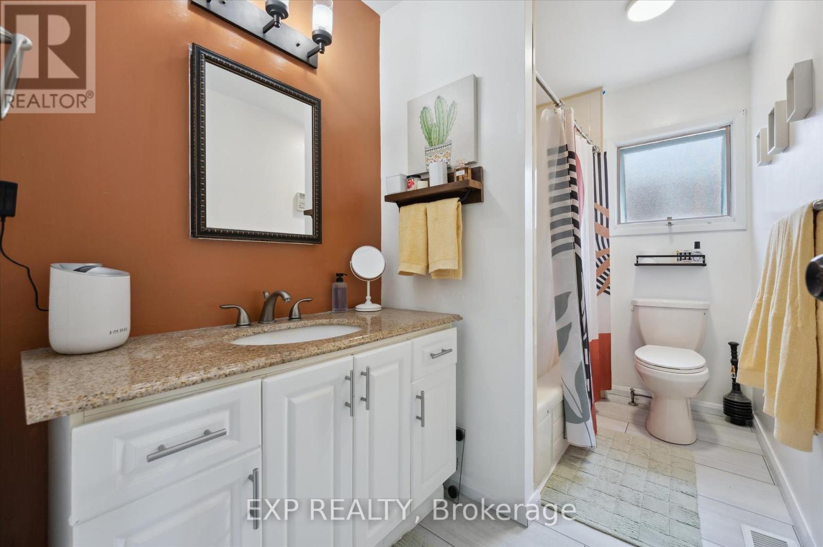 170 Natchez Road, Kitchener, Ontario  N2B 3L2 - Photo 15 - X12215865