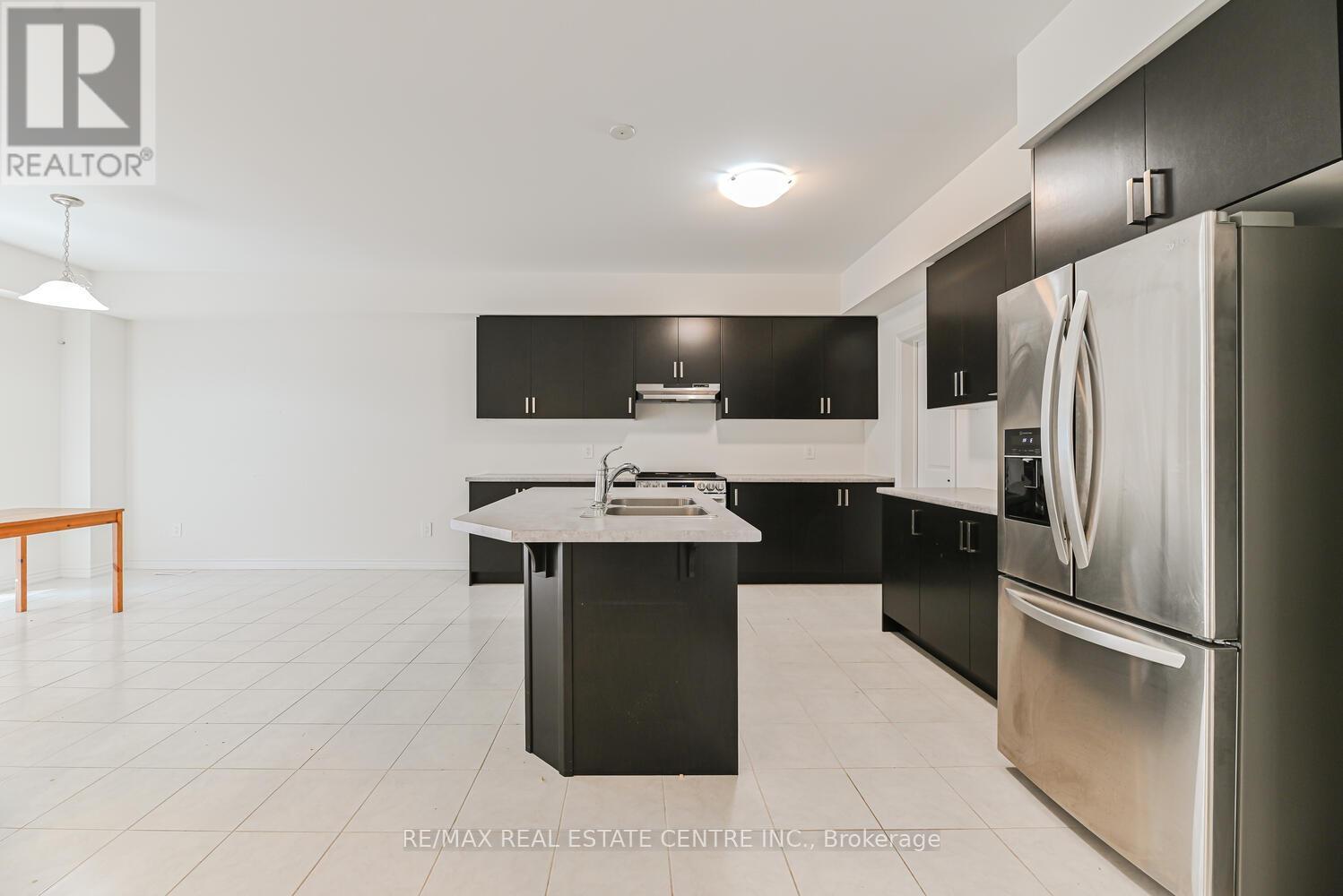8 Stokes Road, Brant (Paris), Ontario  N3L 3E3 - Photo 9 - X12215951