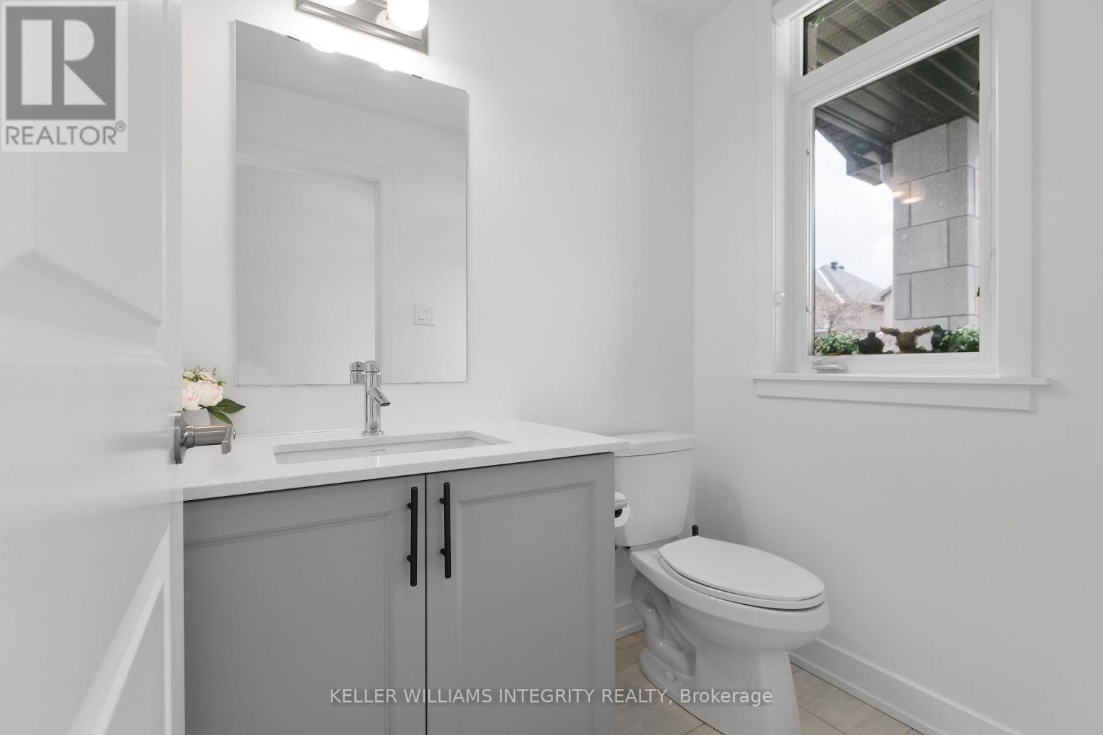 249 Fountainhead Drive, Ottawa, Ontario  K1W 0H4 - Photo 6 - X12192503