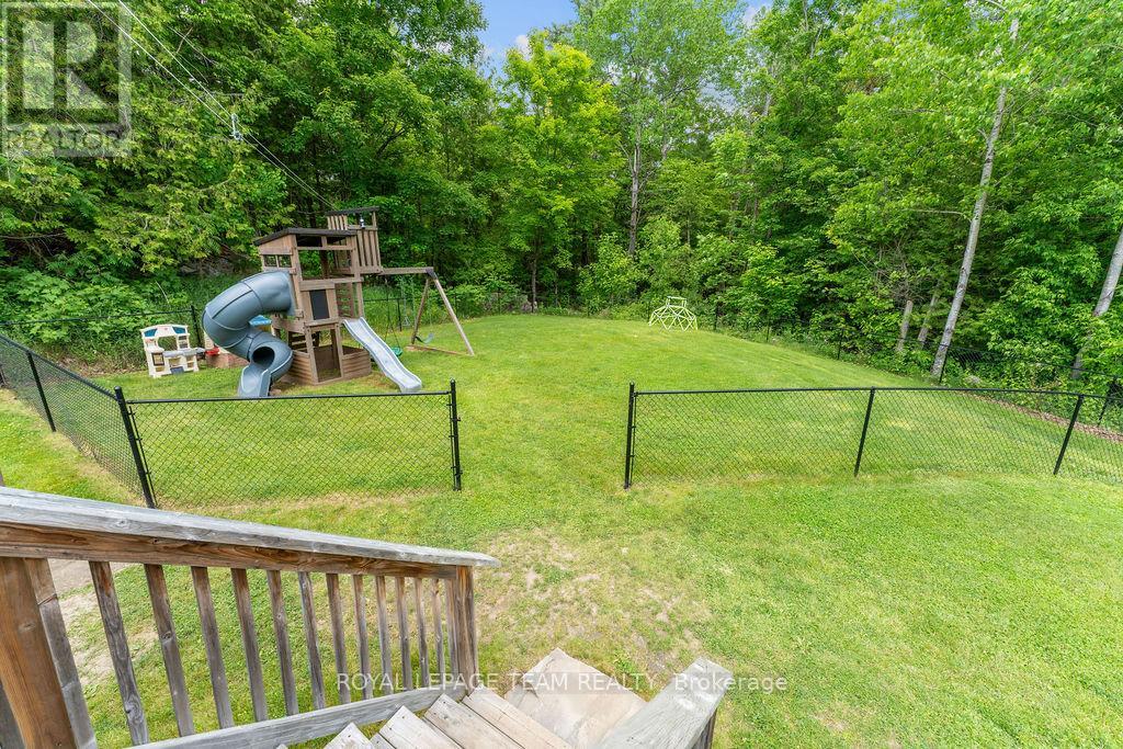 2442 White Lake Road, Mcnab/braeside, Ontario  K7S 3G9 - Photo 38 - X12216486