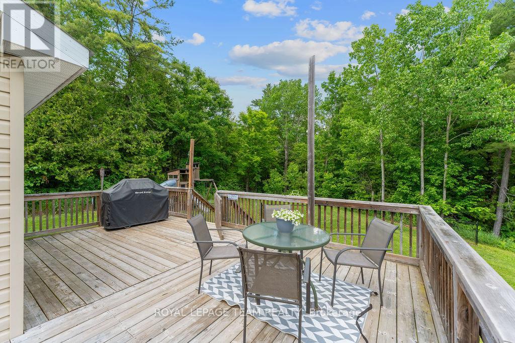 2442 White Lake Road, Mcnab/braeside, Ontario  K7S 3G9 - Photo 37 - X12216486