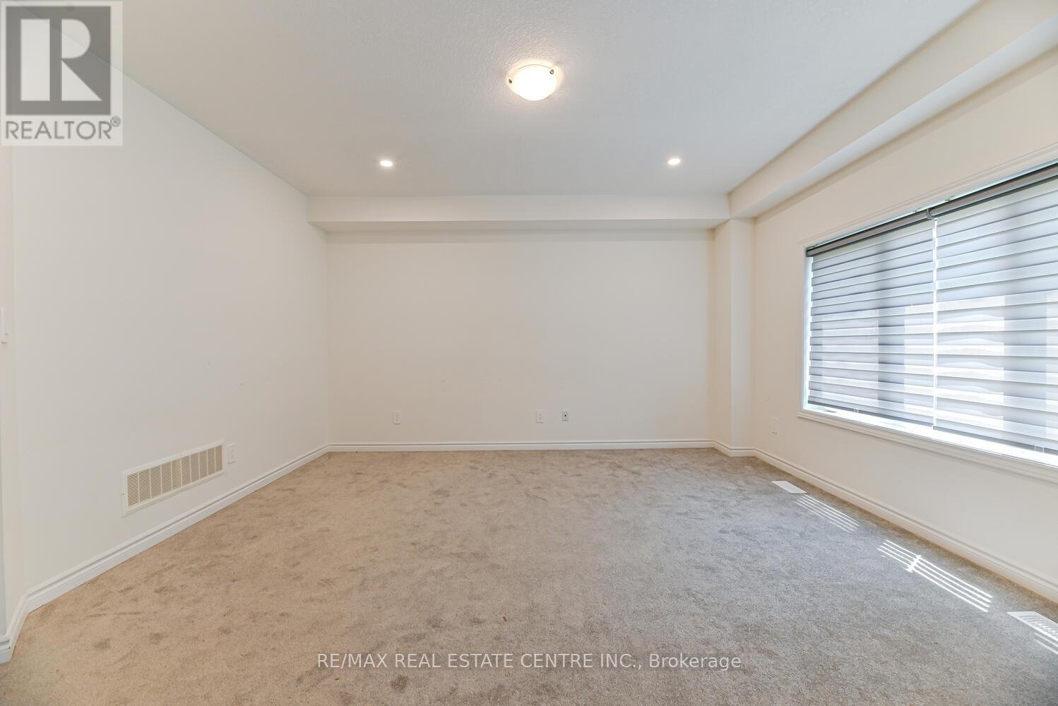 8 Stokes Road, Brant (Paris), Ontario  N3L 3E3 - Photo 15 - X12215951