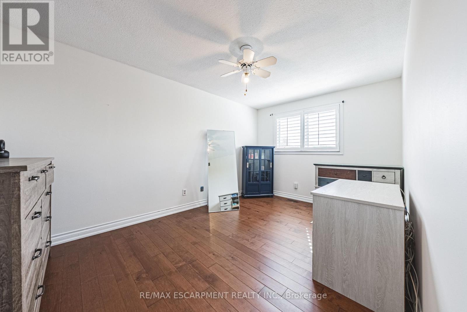 2 Antoinette Court, Hamilton, Ontario  L9B 2E7 - Photo 26 - X12215953