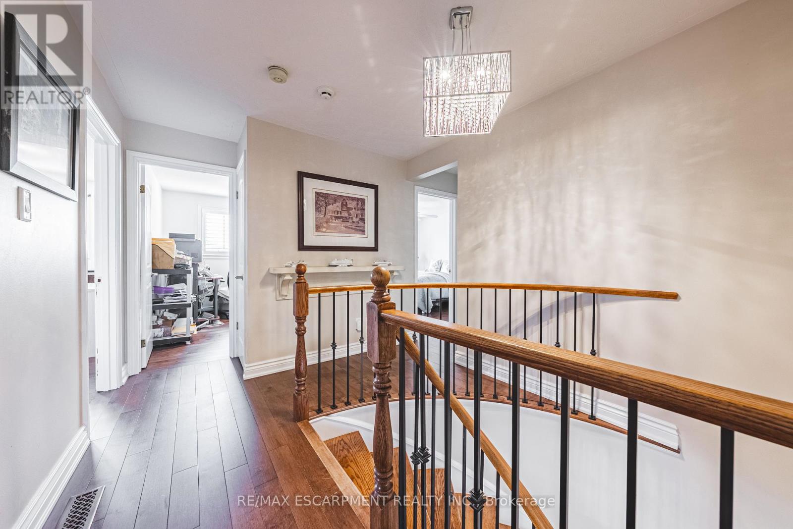 2 Antoinette Court, Hamilton, Ontario  L9B 2E7 - Photo 25 - X12215953