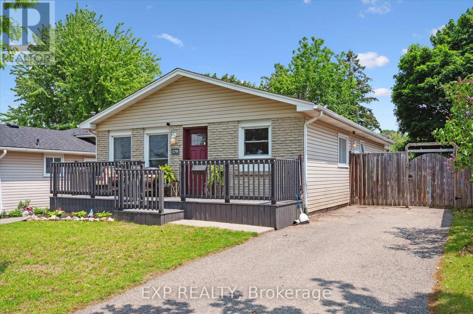 170 Natchez Road, Kitchener, Ontario  N2B 3L2 - Photo 3 - X12215865