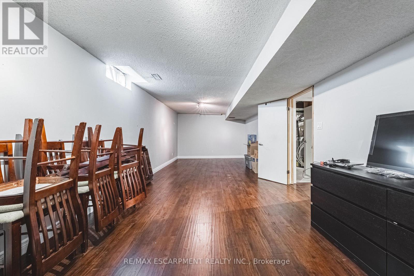 2 Antoinette Court, Hamilton, Ontario  L9B 2E7 - Photo 35 - X12215953