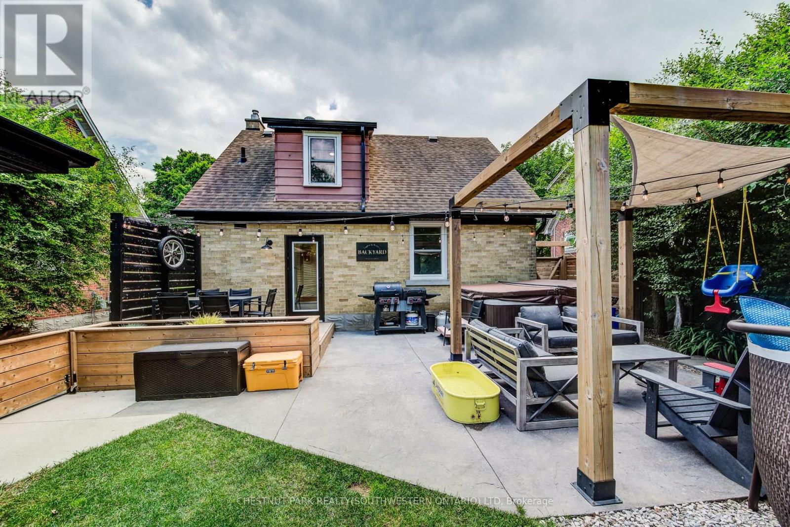256 Mansion Street, Kitchener, Ontario  N2H 2K7 - Photo 42 - X12215952